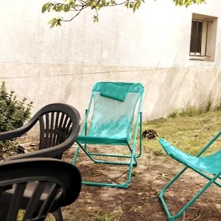Pleasant Private Parking Space Périgueux